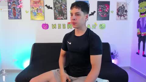 Snapshot of jonathanjoestar_ chatting on 16, 10, 2025 Instagram jonathanfit14 online show from 16, 10, 2025