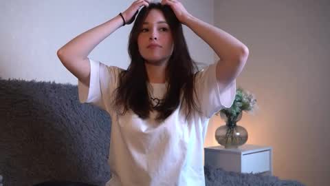 Snapshot of jonatomon chatting on 22, 12, 2025 Sweety sweet Hanna online show from 22, 12, 2025