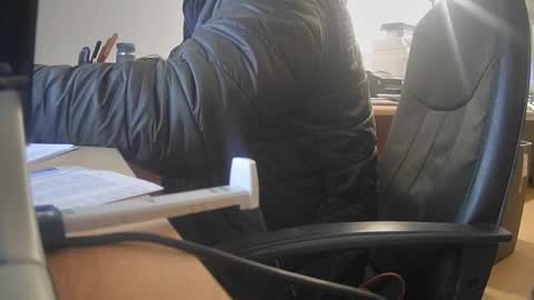 Snapshot of jones75_hd chatting on 19, 12, 2025 Adi online show from 19, 12, 2025