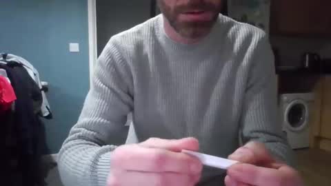 Snapshot of jonlow1 chatting on 13, 1, 2025 jonlow1 online show from 13, 1, 2025