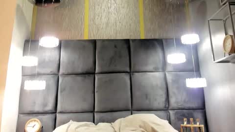 Snapshot of jonnygreey chatting on 24, 11, 2025 JonnyGreey online show from 24, 11, 2025