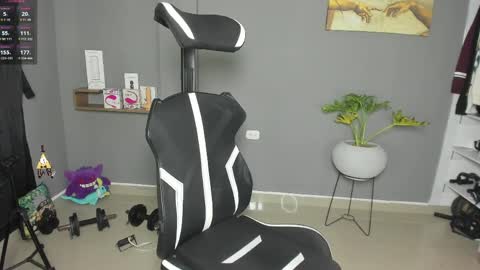 Snapshot of jordanrossie chatting on 1, 4, 2026 JordanRossie online show from 1, 4, 2026