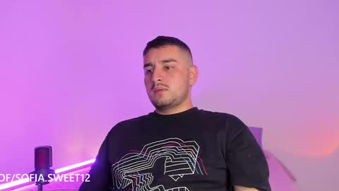 Snapshot of jordy_and_sofi chatting on 7, 10, 2025 JORDY AND SOFI online show from 7, 10, 2025