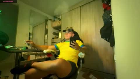 Snapshot of jordylatin202 chatting on 9, 11, 2025 DAVID online show from 9, 11, 2025