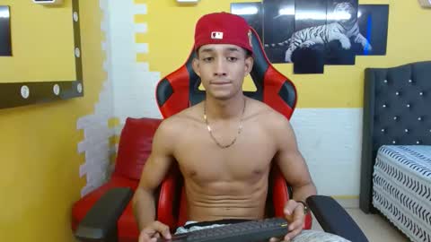 Snapshot of jose_sexycumm chatting on 28, 10, 2025 jose_sexycumm online show from 28, 10, 2025