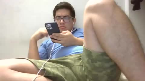 Snapshot of joselino249595_ chatting on 8, 12, 2024 TwinkJoselinoHot online show from 8, 12, 2024