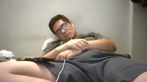 Snapshot of joselino249595_ chatting on 10, 1, 2025 TwinkJoselinoHot online show from 10, 1, 2025