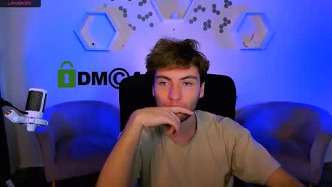 joseph_bear_ online show from 23, 11, 2025