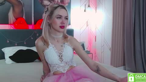 Snapshot of josephine_rowe chatting on 3, 3, 2026 josephine_rowe online show from 3, 3, 2026