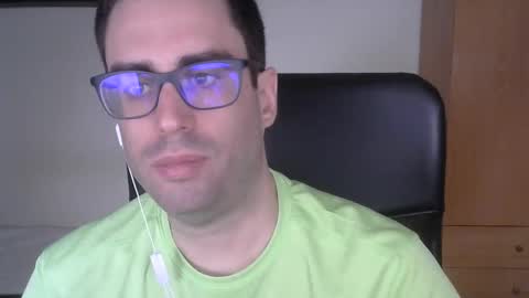 Snapshot of josevd chatting on 3, 10, 2025 Jose online show from 3, 10, 2025