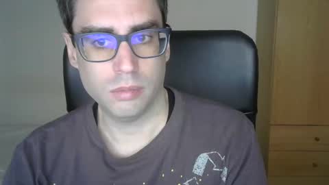 Snapshot of josevd chatting on 13, 11, 2025 Jose online show from 13, 11, 2025