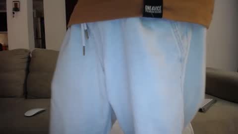 josezaens_ online show from 5, 10, 2025