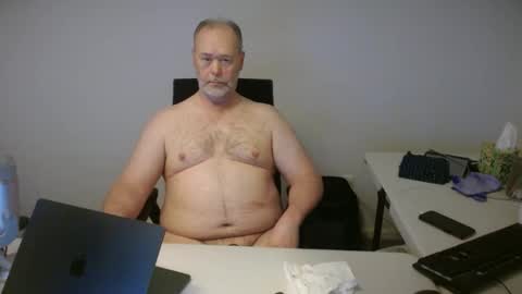 Snapshot of josh36sd chatting on 22, 11, 2025 Josh online show from 22, 11, 2025