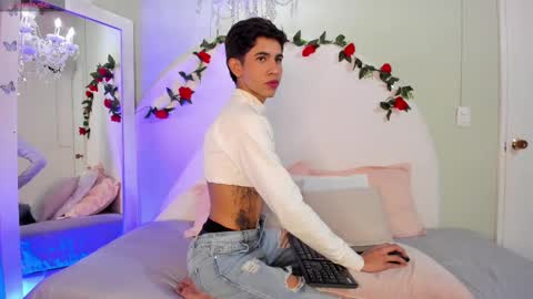 Joshua Sanz  online show from 4, 10, 2025