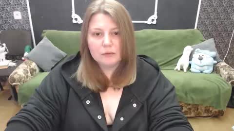 josiesun771 online show from 12, 4, 2026