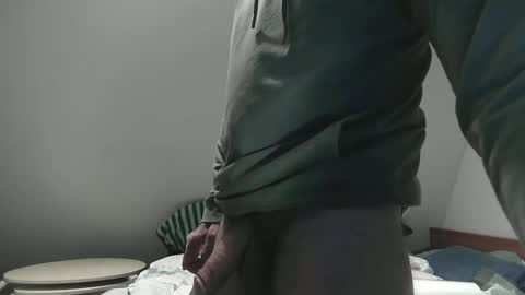 Snapshot of josin75 chatting on 16, 10, 2025 THE Gentleman online show from 16, 10, 2025