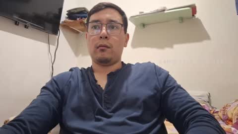 Snapshot of josq121 chatting on 8, 3, 2025 josq121 online show from 8, 3, 2025