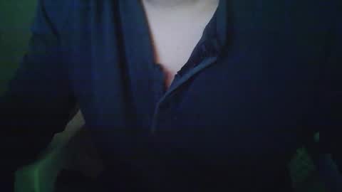 Snapshot of josq121 chatting on 8, 3, 2026 josq121 online show from 8, 3, 2026