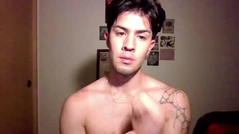 jotarojas1 online show from 4, 1, 2025