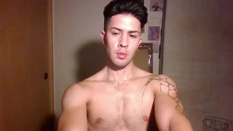 jotarojas1 online show from 8, 3, 2025