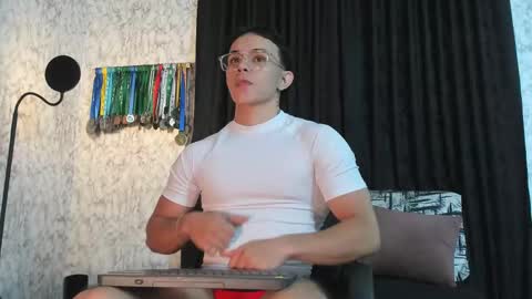 Snapshot of joulianogreco1 chatting on 12, 2, 2025 Im Jouliano online show from 12, 2, 2025