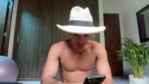 Snapshot of joulianogreco1 chatting on 24, 11, 2025 Im Jouliano online show from 24, 11, 2025