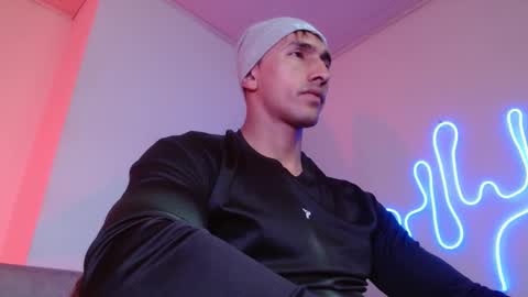 Snapshot of joy_lopezfit chatting on 20, 1, 2025  JOYLOPEZFIT online show from 20, 1, 2025