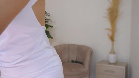 Snapshot of joyce_ena chatting on 10, 1, 2025 Joyce online show from 10, 1, 2025