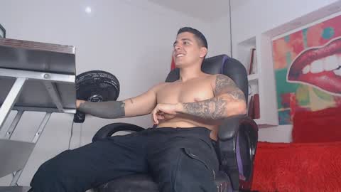 Snapshot of joyzfedward chatting on 25, 1, 2025 eduardo online show from 25, 1, 2025