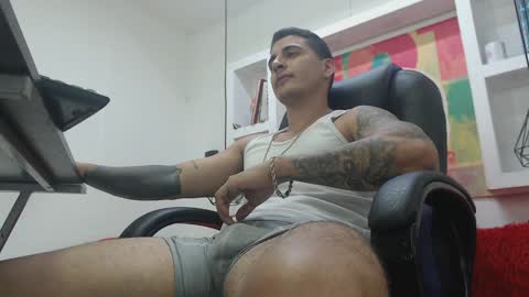 Snapshot of joyzfedward chatting on 29, 1, 2025 eduardo online show from 29, 1, 2025