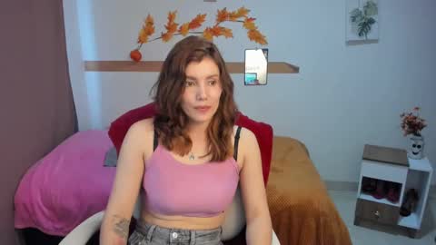 Camila Buitrago online show from 4, 2, 2025