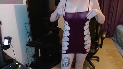 Snapshot of jtripled chatting on 6, 11, 2025 Jessi Dee online show from 6, 11, 2025