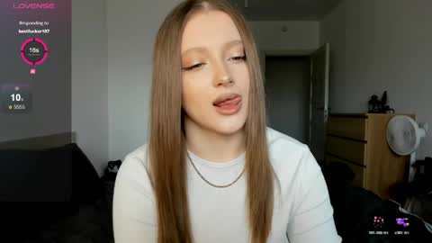 Snapshot of ju_lii chatting on 14, 4, 2026 Julia and Julia online show from 14, 4, 2026