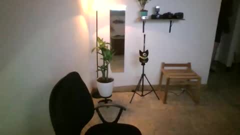 juan235665 online show from 8, 6, 2026