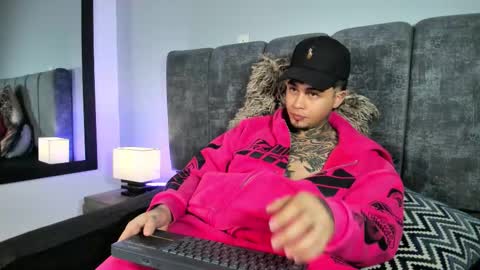 juan_alvarez18 online show from 10, 1, 2026