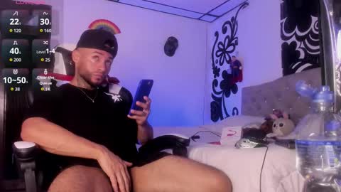 Snapshot of juan_bruce chatting on 1, 11, 2025 juan online show from 1, 11, 2025