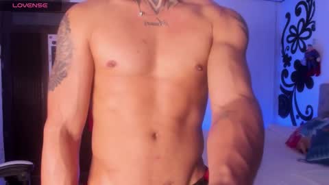 Snapshot of juan_bruce chatting on 4, 11, 2025 juan online show from 4, 11, 2025