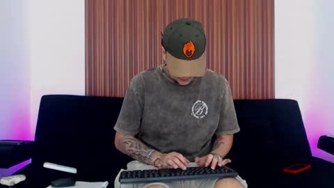 Juan Castellanos online show from 9, 3, 2025