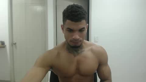Snapshot of juan_gomez_1 chatting on 2, 12, 2024 juan_gomez_1 online show from 2, 12, 2024