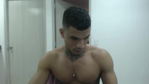 Snapshot of juan_gomez_1 chatting on 7, 12, 2024 juan_gomez_1 online show from 7, 12, 2024