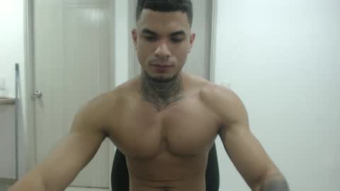 Snapshot of juan_gomez_1 chatting on 15, 12, 2024 juan_gomez_1 online show from 15, 12, 2024