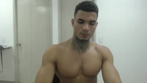 Snapshot of juan_gomez_1 chatting on 17, 12, 2024 juan_gomez_1 online show from 17, 12, 2024