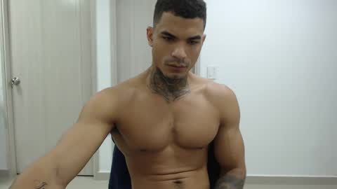 Snapshot of juan_gomez_1 chatting on 6, 1, 2025 juan_gomez_1 online show from 6, 1, 2025