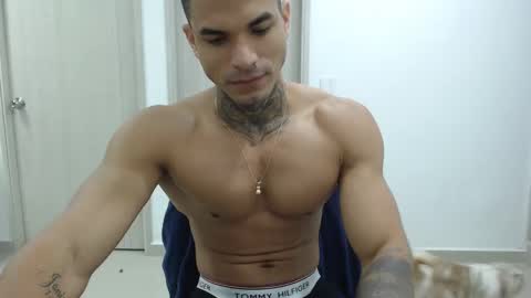 Snapshot of juan_gomez_1 chatting on 10, 1, 2025 juan_gomez_1 online show from 10, 1, 2025