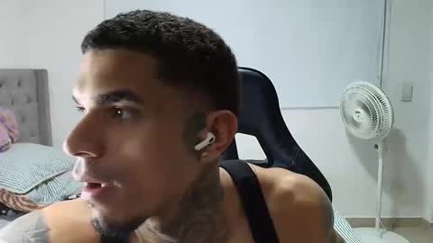 juan_gomez_1 online show from 7, 1, 2026