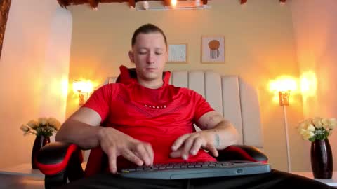 Snapshot of juan_prior chatting on 4, 12, 2025 JUAN online show from 4, 12, 2025