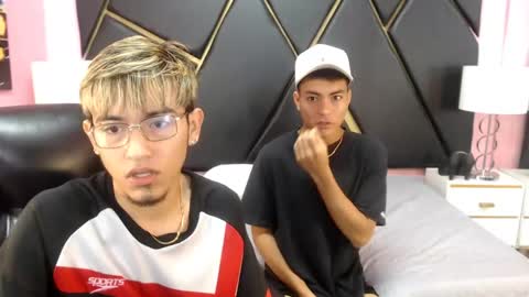 juan_saul1 online show from 18, 4, 2026