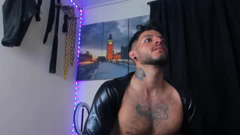 Snapshot of juanbladde chatting on 4, 3, 2025 Juan Esteban online show from 4, 3, 2025