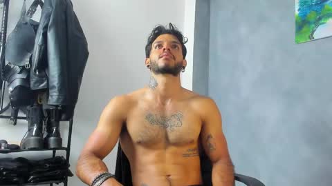 Snapshot of juanbladde chatting on 4, 3, 2026 Juan Esteban online show from 4, 3, 2026