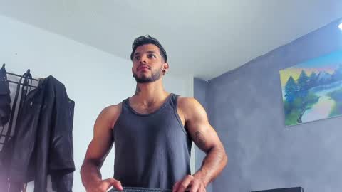 Juan Esteban online show from 5, 5, 2026